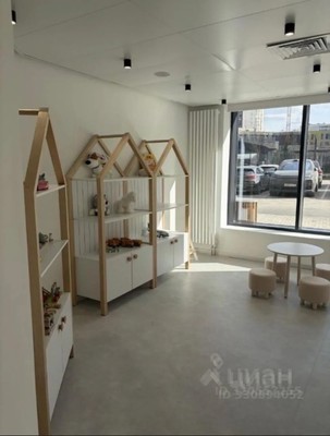 Продам однокомнатную (1-комн.) квартиру, Крузенштерна ул, 3к3, Москва г