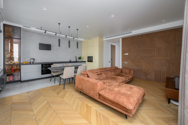 Продам трехкомнатную (3-комн.) квартиру, Багрицкого ул, 18, Москва г