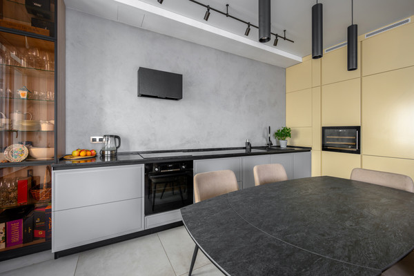 Продам трехкомнатную (3-комн.) квартиру, Багрицкого ул, 18, Москва г