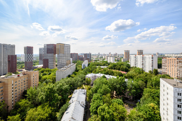 Продам трехкомнатную (3-комн.) квартиру, Багрицкого ул, 18, Москва г