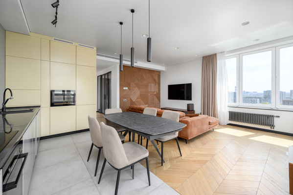 Продам трехкомнатную (3-комн.) квартиру, Багрицкого ул, 18, Москва г