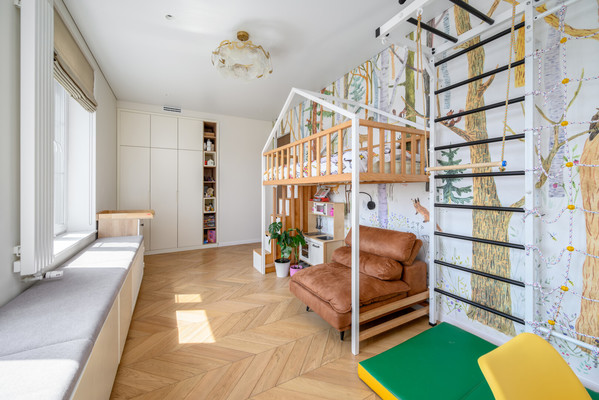 Продам трехкомнатную (3-комн.) квартиру, Багрицкого ул, 18, Москва г