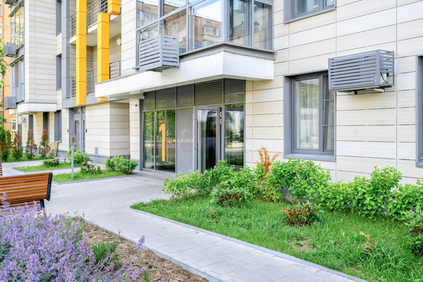 Продам трехкомнатную (3-комн.) квартиру, Багрицкого ул, 18, Москва г