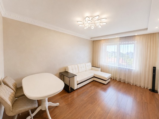 Продам трехкомнатную (3-комн.) квартиру, Печатная ул, 21Б, Калининград г