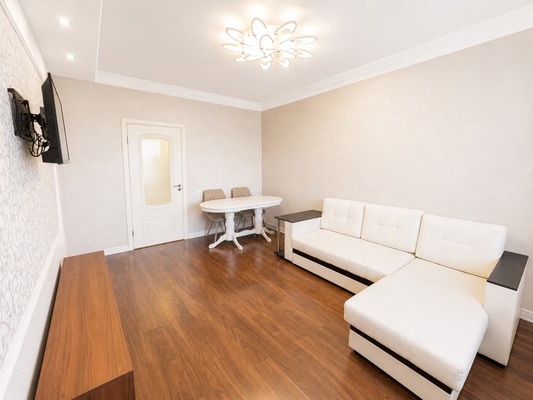 Продам трехкомнатную (3-комн.) квартиру, Печатная ул, 21Б, Калининград г