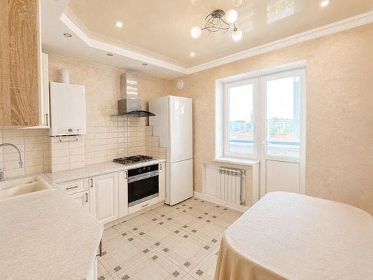 Продам трехкомнатную (3-комн.) квартиру, Печатная ул, 21Б, Калининград г