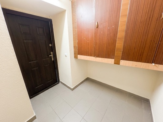 Продам трехкомнатную (3-комн.) квартиру, Печатная ул, 21Б, Калининград г
