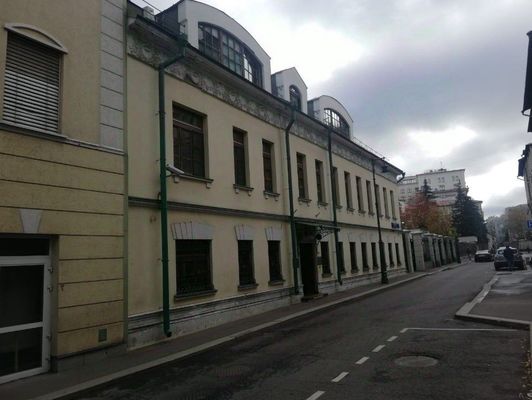 Продам коммерческое помещение 1 073,8 м2, 2-й Казачий пер, 3 1, Москва г