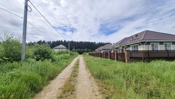 Продам участок 10 соток, ИЖС, Дружбы ул, Колычево д, 0 км от города