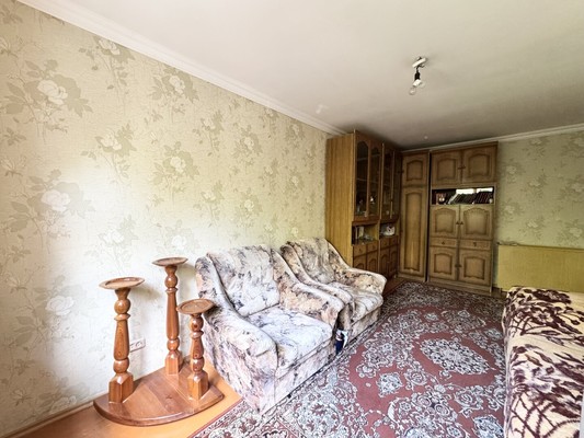 Продам трехкомнатную (3-комн.) квартиру, Пилотов пер, 12, Брянск г