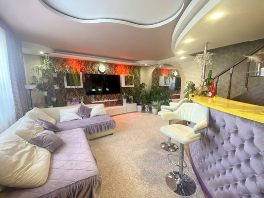 Продам трехкомнатную (3-комн.) квартиру, Русская ул, 23, Анапа г