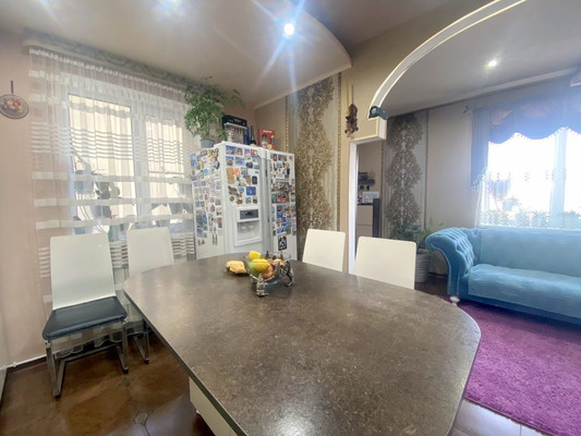 Продам трехкомнатную (3-комн.) квартиру, Русская ул, 23, Анапа г