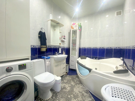 Продам трехкомнатную (3-комн.) квартиру, Русская ул, 23, Анапа г