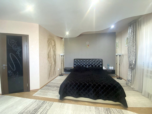 Продам трехкомнатную (3-комн.) квартиру, Русская ул, 23, Анапа г