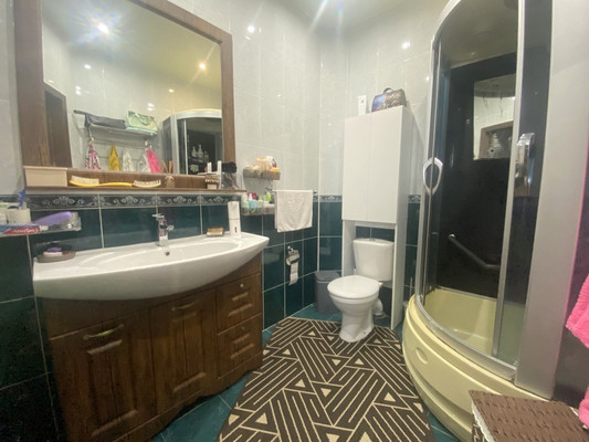 Продам трехкомнатную (3-комн.) квартиру, Русская ул, 23, Анапа г