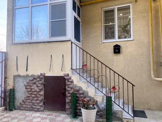 Продам трехкомнатную (3-комн.) квартиру, Русская ул, 23, Анапа г