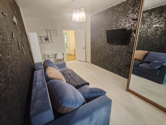 Сдам однокомнатную (1-комн.) квартиру, Шелонская ул, 1, Великий Новгород г
