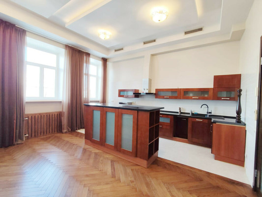 Сдам многокомнатную квартиру, Неглинная ул, 18 1, Москва г