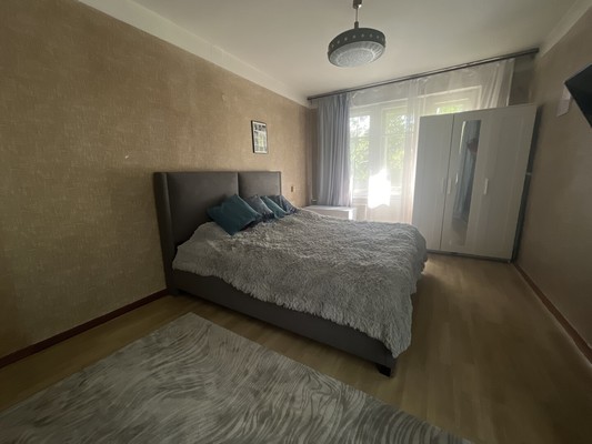 Продам однокомнатную (1-комн.) квартиру, Ямашева пр-кт, 14, Казань г