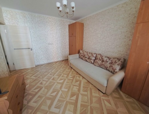 Продам двухкомнатную (2-комн.) квартиру, Завидная ул, 20, Видное г