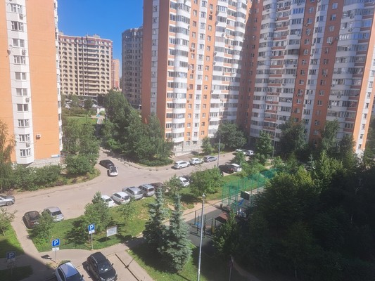 Продам двухкомнатную (2-комн.) квартиру, Завидная ул, 20, Видное г