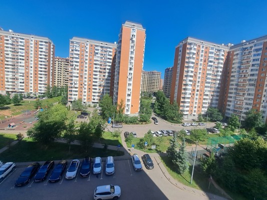 Продам двухкомнатную (2-комн.) квартиру, Завидная ул, 20, Видное г