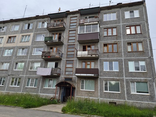 Продам комнату в 5-комн. квартире, Мира ул, 19, Костомукша г