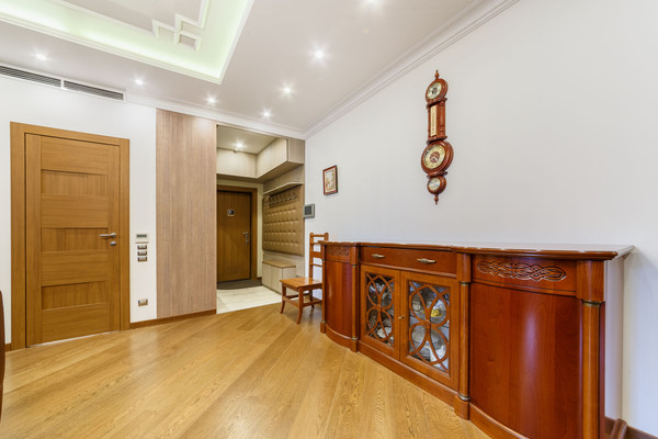 Продам трехкомнатную (3-комн.) квартиру, Пудовкина ул, 7, Москва г