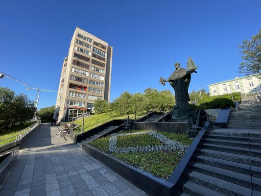Продам трехкомнатную (3-комн.) квартиру, Воровского ул, 20, Мурманск г