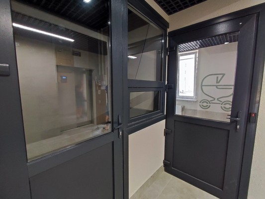 Продам однокомнатную (1-комн.) квартиру, Академика Королева ул, 2, Трудовое с