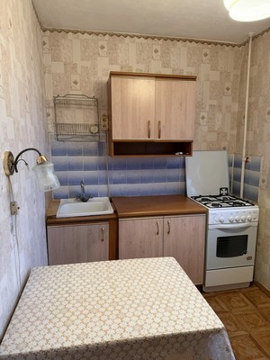 Продам однокомнатную (1-комн.) квартиру, Ленина ул, 17, Сыктывкар г