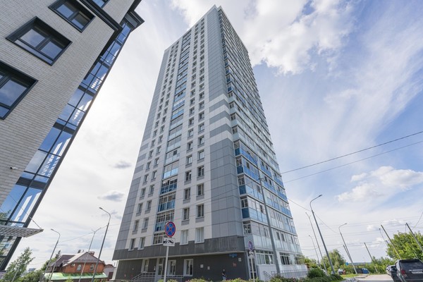 Продам двухкомнатную (2-комн.) квартиру, Фрезеровщиков ул, 94, Пермь г