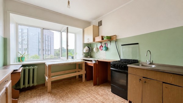 Продам комнату в 5-комн. квартире, Победы ул, 39, Пермь г