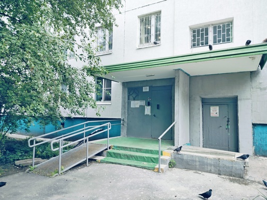 Сдам двухкомнатную (2-комн.) квартиру, Холмогорская ул, 6к1, Москва г