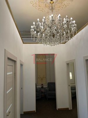 Продам коммерческое помещение 1 818 м2, Покровка ул, 3/7 1А, Москва г