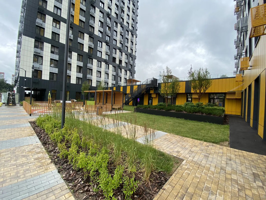 Продам трехкомнатную (3-комн.) квартиру, Большая Комсомольская ул, 5, Красногорск г