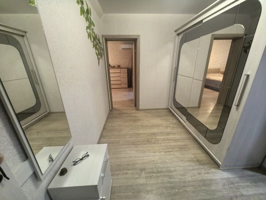 Продам двухкомнатную (2-комн.) квартиру, Адмирала Чурсина ул, 12, Воронеж г