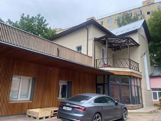 Продам коммерческое помещение 2 000 м2, Кирпичная ул, 6, Москва г