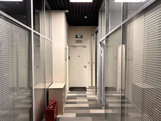 Продам коммерческое помещение 2 000 м2, Кирпичная ул, 6, Москва г