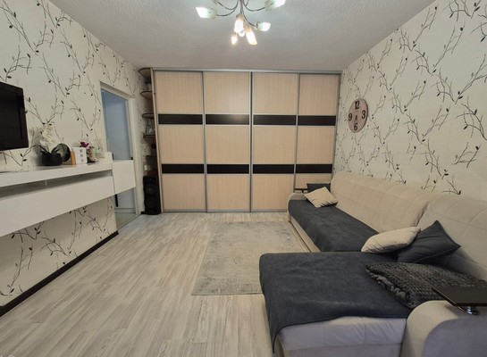 Продам двухкомнатную (2-комн.) квартиру, Мира ул, 5, Костомукша г
