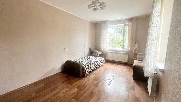 Продам однокомнатную (1-комн.) квартиру, Балаклавская ул, 107, Симферополь г