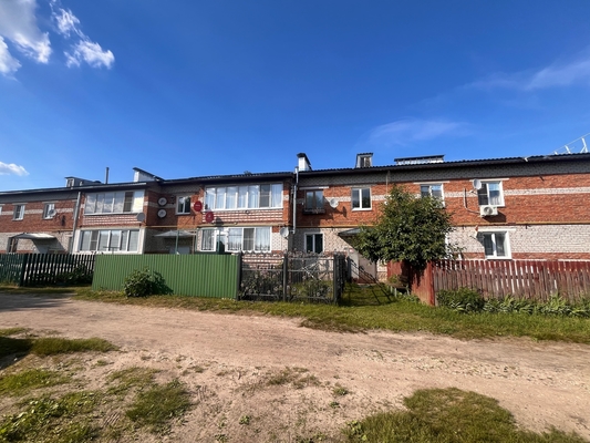 Продам двухкомнатную (2-комн.) квартиру, Центральная ул, 9, Болонь п