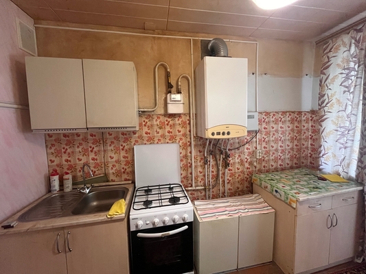 Продам двухкомнатную (2-комн.) квартиру, Центральная ул, 9, Болонь п