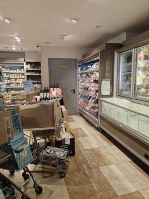 Продам коммерческое помещение 370 м2, Остоженка ул, 10, Москва г