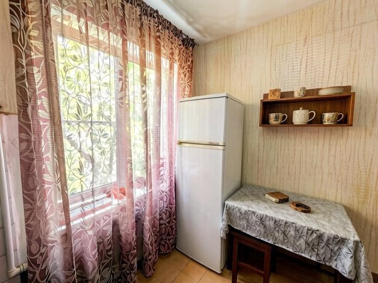 Продам двухкомнатную (2-комн.) квартиру, Карамзина ул, 43, Новороссийск г