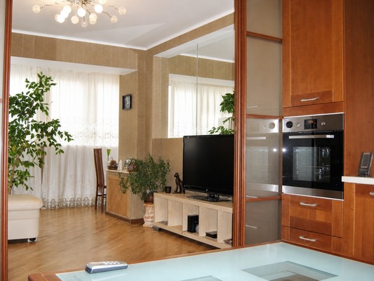 Продам однокомнатную (1-комн.) квартиру, Козихинский Б. пер, 9, Москва г