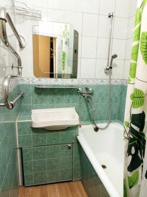 Продам трехкомнатную (3-комн.) квартиру, Чайковского ул, 14, Лобня г