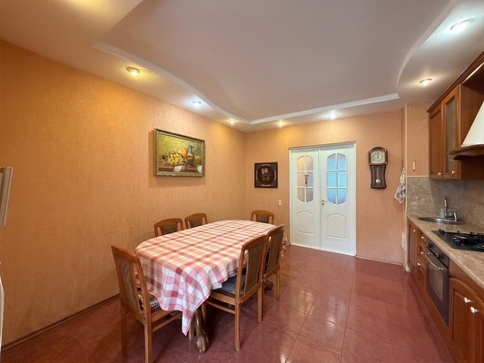 Продам трехкомнатную (3-комн.) квартиру, Тарчокова ул, 19, Нальчик г