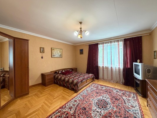 Продам трехкомнатную (3-комн.) квартиру, Тарчокова ул, 19, Нальчик г