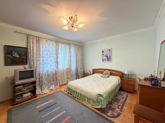 Продам трехкомнатную (3-комн.) квартиру, Тарчокова ул, 19, Нальчик г